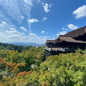  アパート 1102黒門市場1分!道頓堀まで徒歩8分!心斎橋まで徒歩9分!関西空港とusj直行電車バスあり