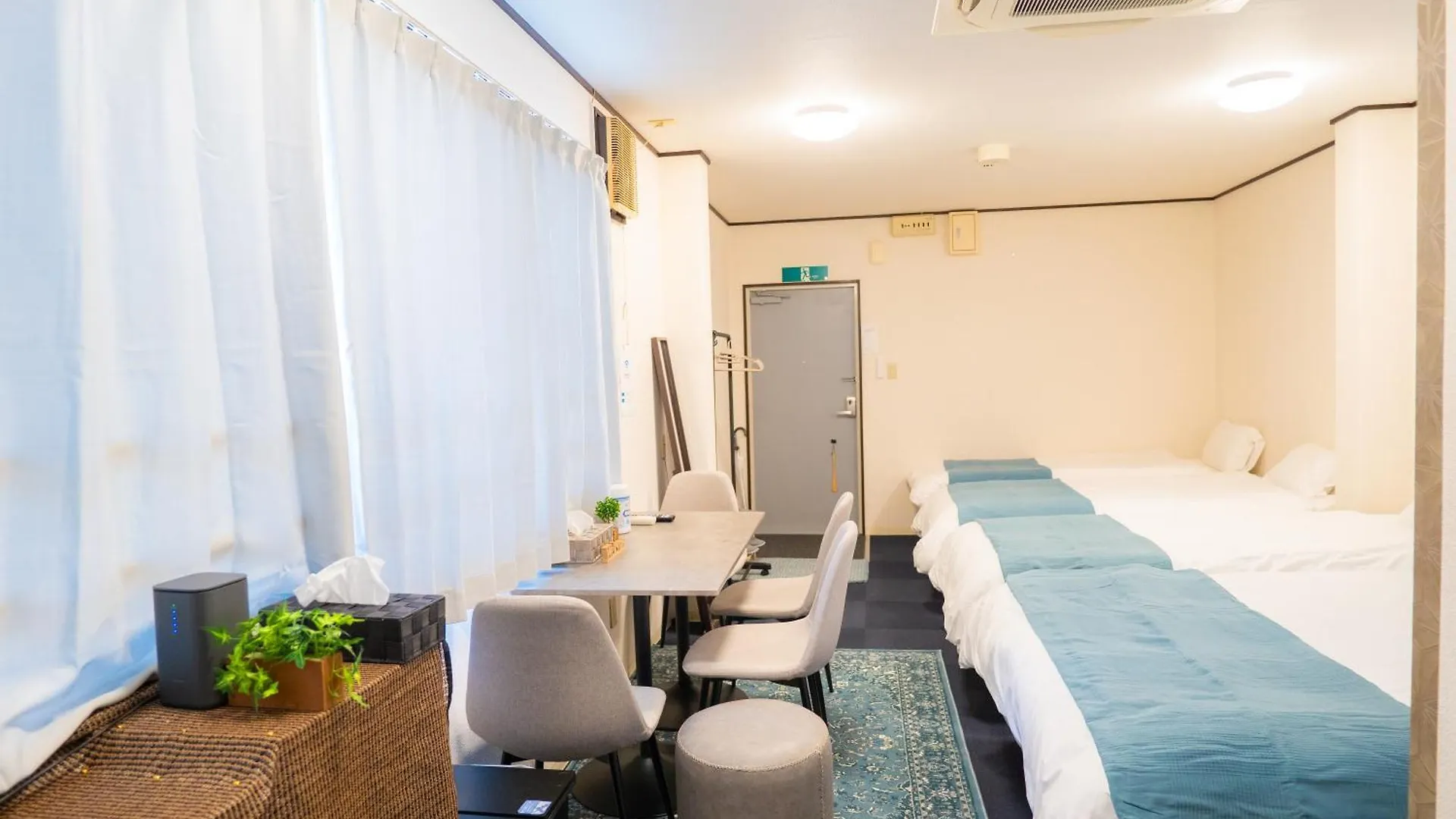 J Suite East Namba Osaka 0*,
